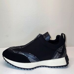 DKNY. Black sneakers size 9.5 nwob